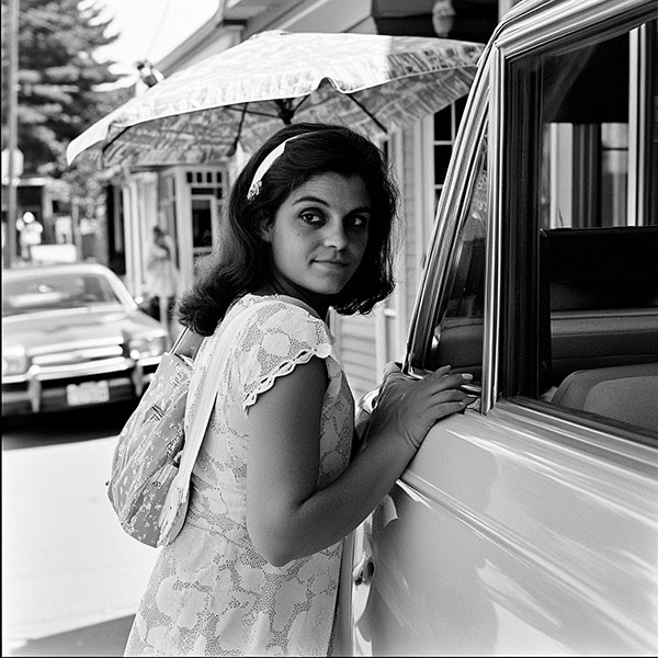 Street scene in the manner of Vivian Maier — Jan Madeus